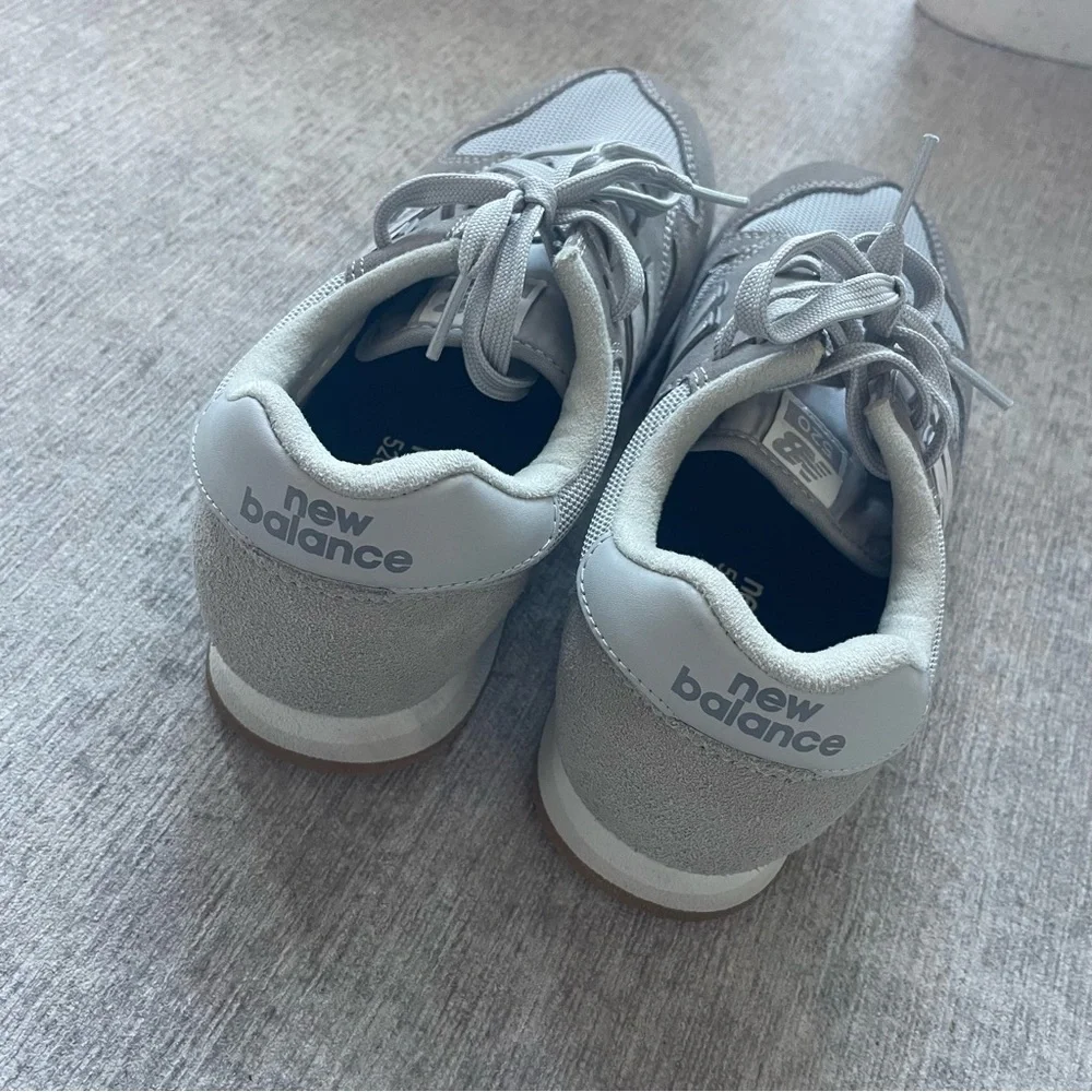 NWOT New Balance 520 Pack Sneakers - Picture 3 of 5